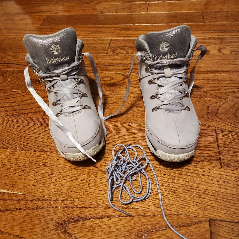 Timberland boots in lavander